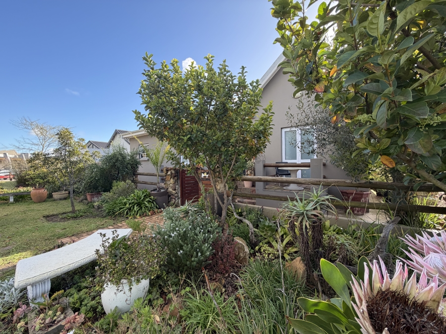 3 Bedroom Property for Sale in Crossways Farm Village Eastern Cape